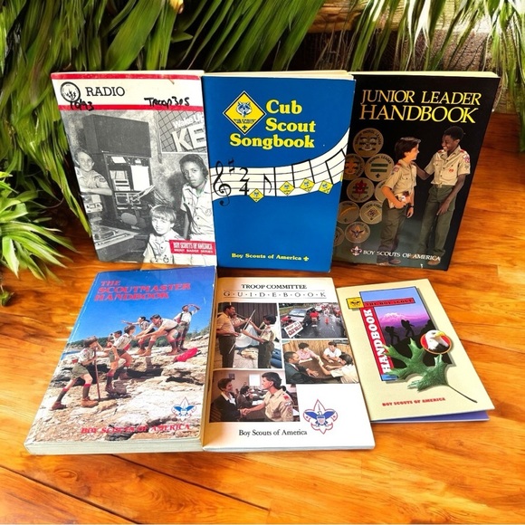 VINTAGE 90s Boy Scouts of America Handbooks & Guides - Lot of 6 - Retro / BSA - Picture 2 of 10
